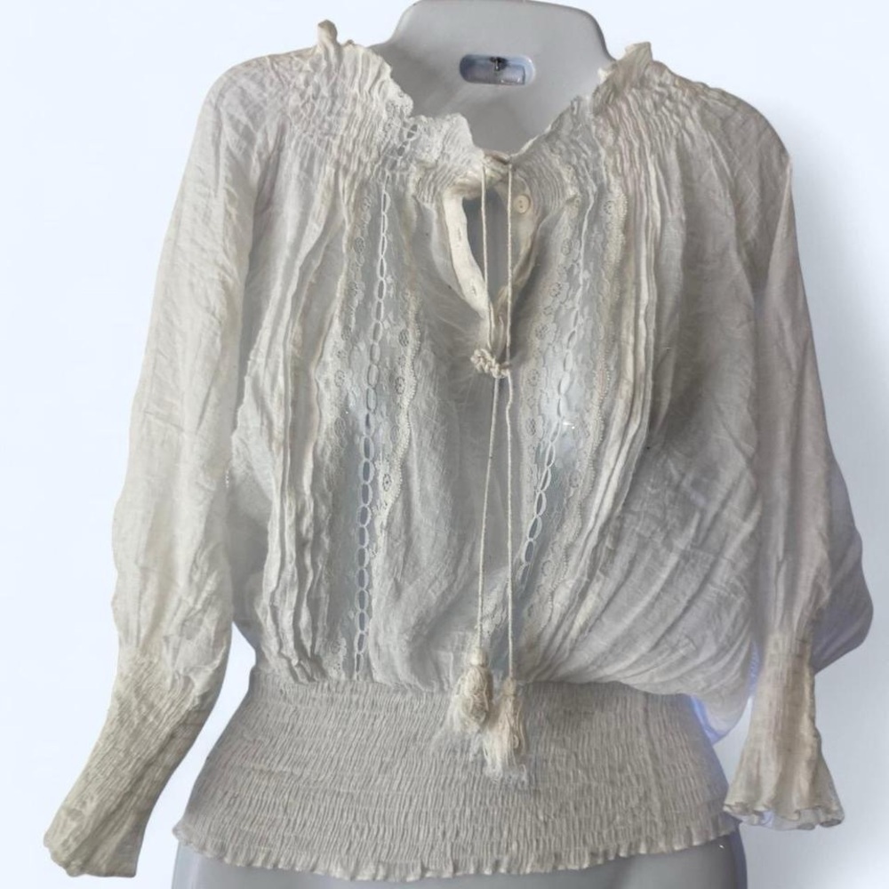 White boho fairy blouse with lace detailing and ruffle sleeves M Francesca’s